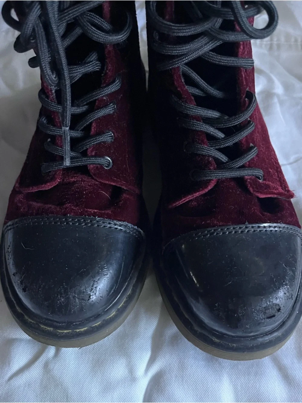 Dr marten pooch burgundy velvet kids boots size 3